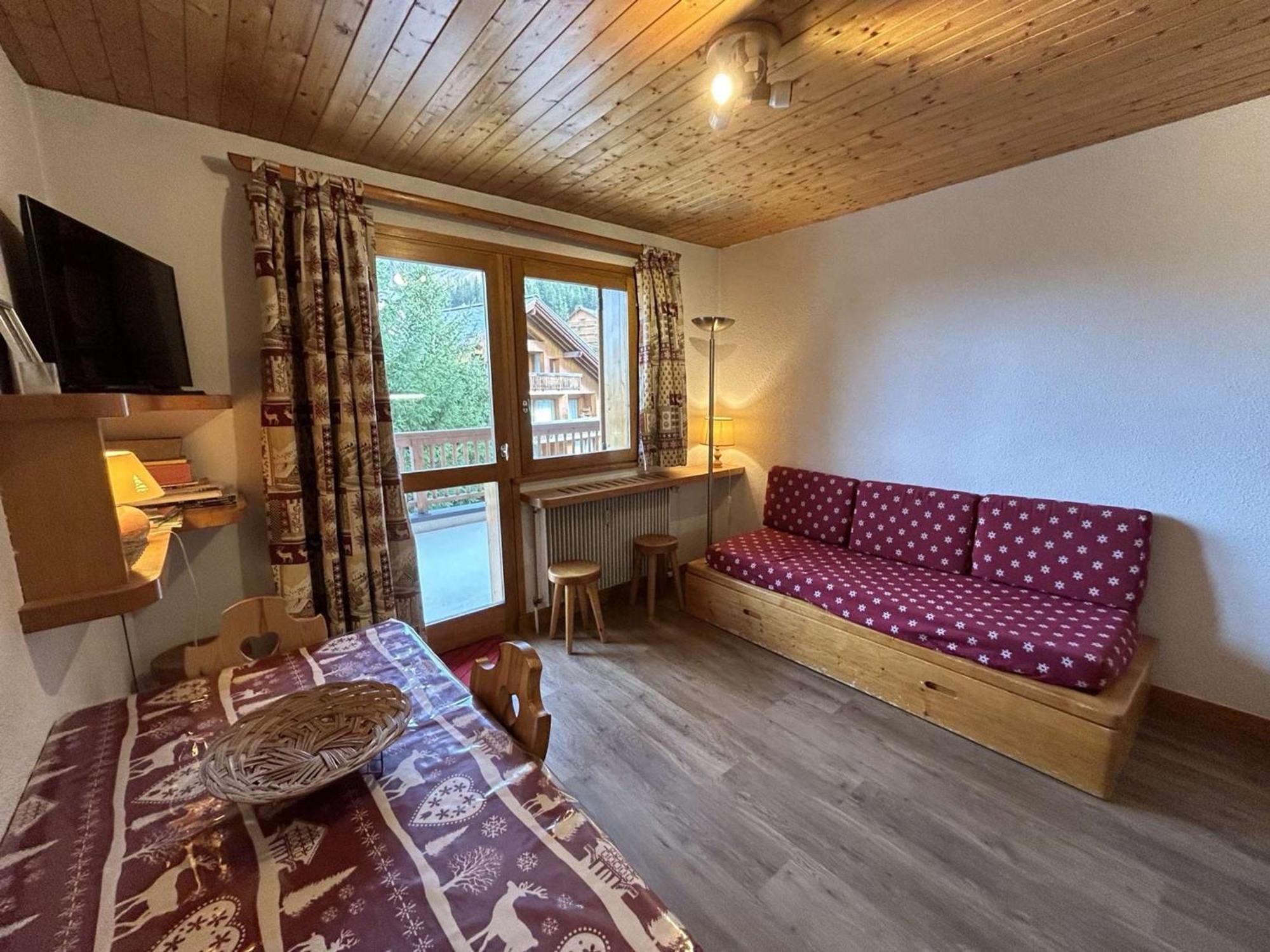 Studio 2/4 Pers, Acces Pistes Et Piscine, Proche Commerces, Meribel - Fr-1-180-297 Eksteriør bilde